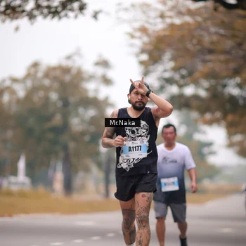 Runner Photo 7436773