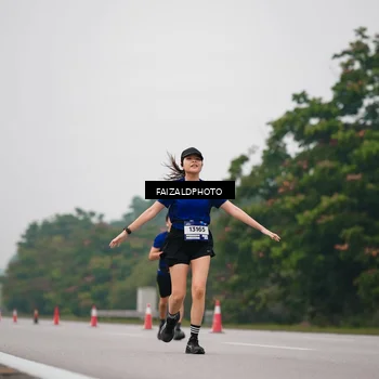 Runner Photo 7436776