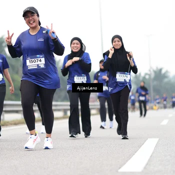 Runner Photo 7436792