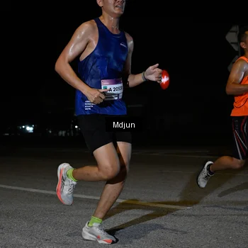 Runner Photo 7436797