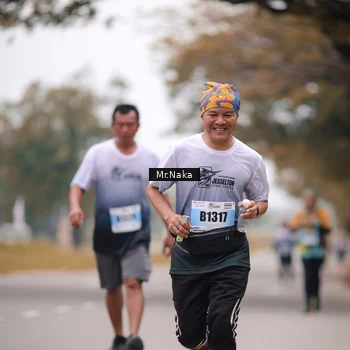 Runner Photo 7436802