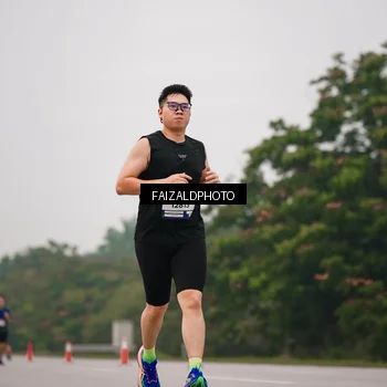 Runner Photo 7436803