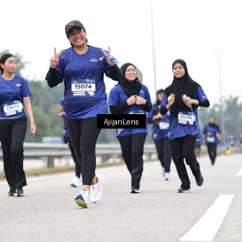 Runner Photo 7436806
