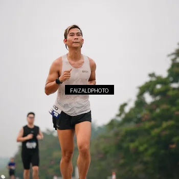 Runner Photo 7436833