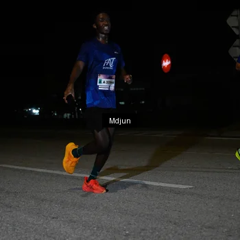 Runner Photo 7436836