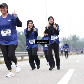 Runner Photo 7436838