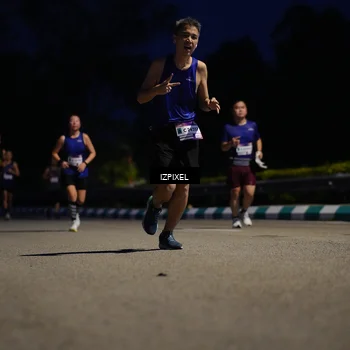 Runner Photo 7436841
