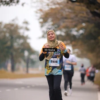 Runner Photo 7436846