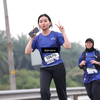 Runner Photo 7436873
