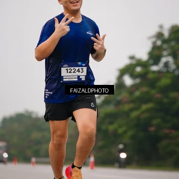 Runner Photo 7436885