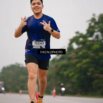 Runner Photo 7436895