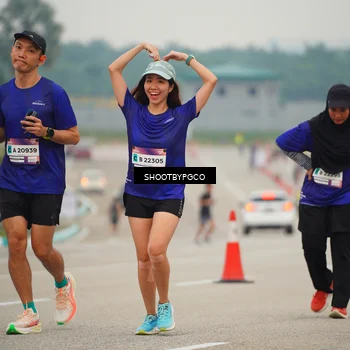 Runner Photo 7436899