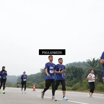 Runner Photo 7436913