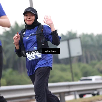 Runner Photo 7436928