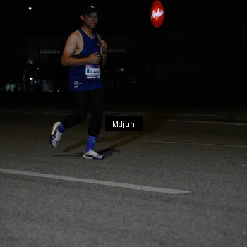 Runner Photo 7436937