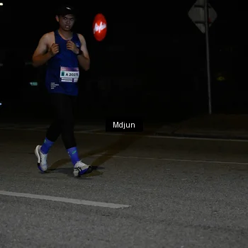 Runner Photo 7436949
