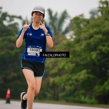 Runner Photo 7436957