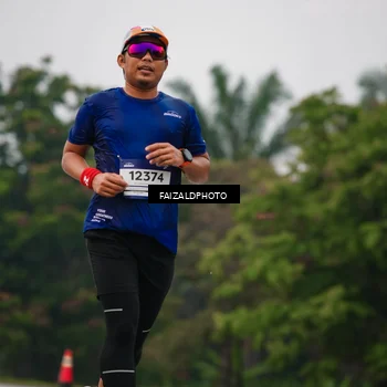 Runner Photo 7436975