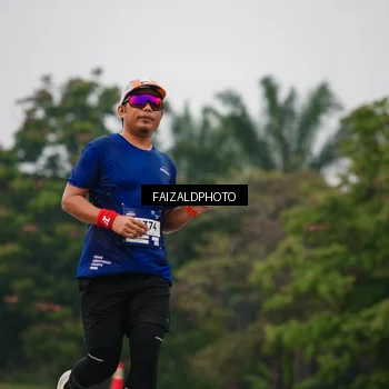 Runner Photo 7436988