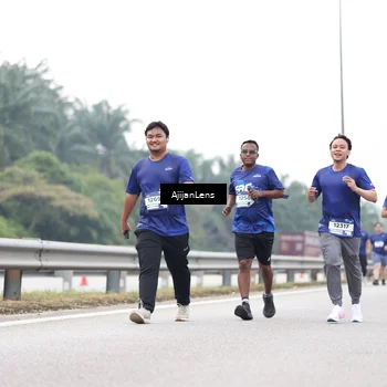 Runner Photo 7437002