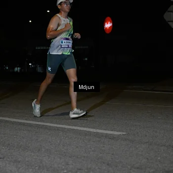 Runner Photo 7437016