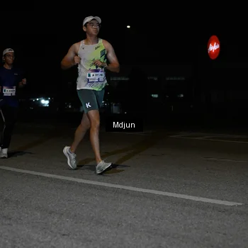 Runner Photo 7437026