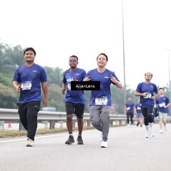 Runner Photo 7437033