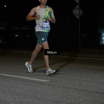 Runner Photo 7437042