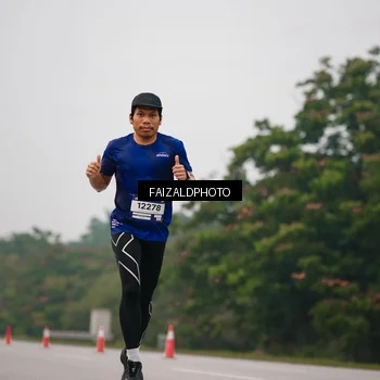 Runner Photo 7437053