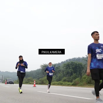 Runner Photo 7437068