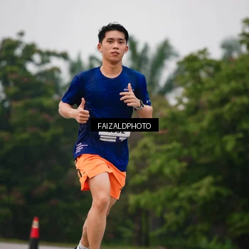 Runner Photo 7437087