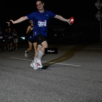 Runner Photo 7437093