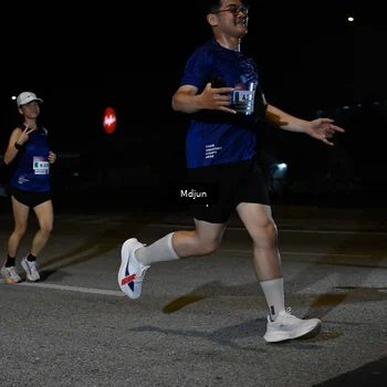 Runner Photo 7437099