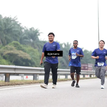 Runner Photo 7437106