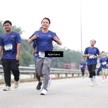 Runner Photo 7437107