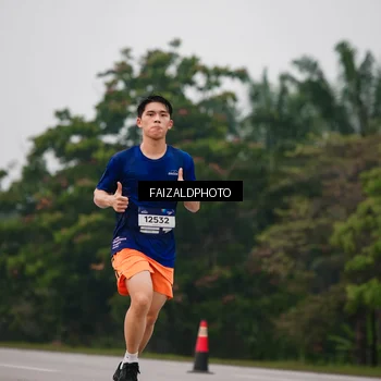 Runner Photo 7437108
