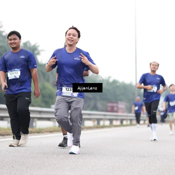 Runner Photo 7437114