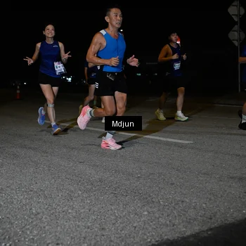 Runner Photo 7437120