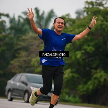 Runner Photo 7437123