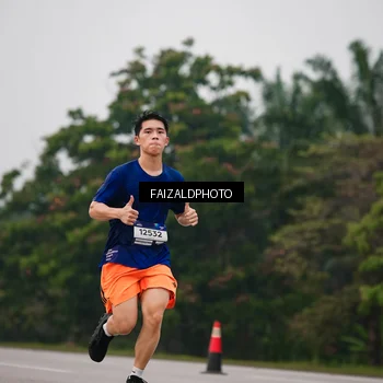 Runner Photo 7437124