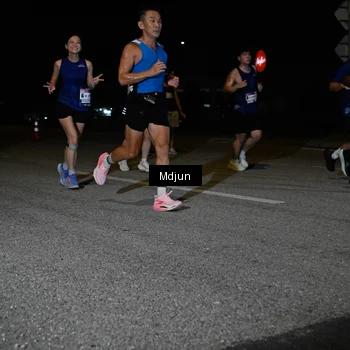 Runner Photo 7437126