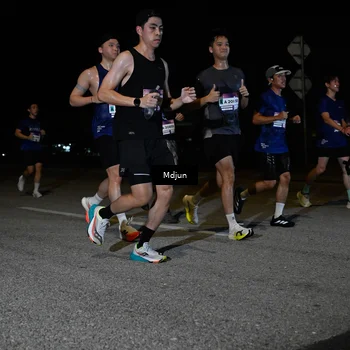 Runner Photo 7437158
