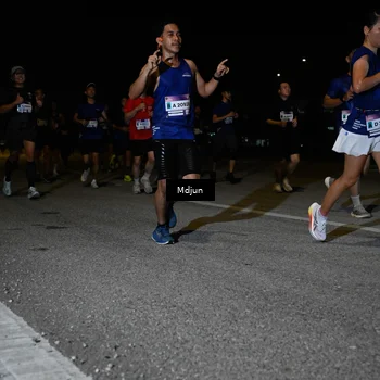 Runner Photo 7437188