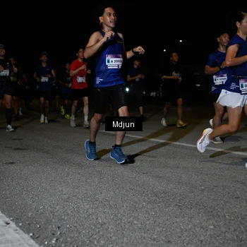 Runner Photo 7437194