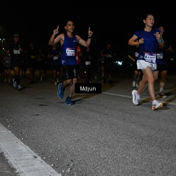 Runner Photo 7437203