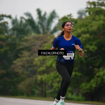 Runner Photo 7437213
