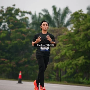 Runner Photo 7437232