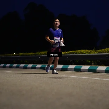 Runner Photo 7437240