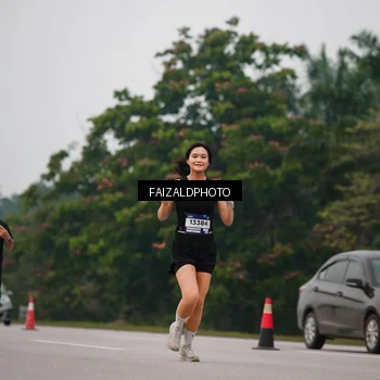 Runner Photo 7437277
