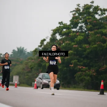 Runner Photo 7437299